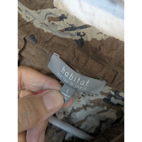 Habitat Womens L Brown Black Floral Button Up Crinkle Textured Top - Picture 3 of 9